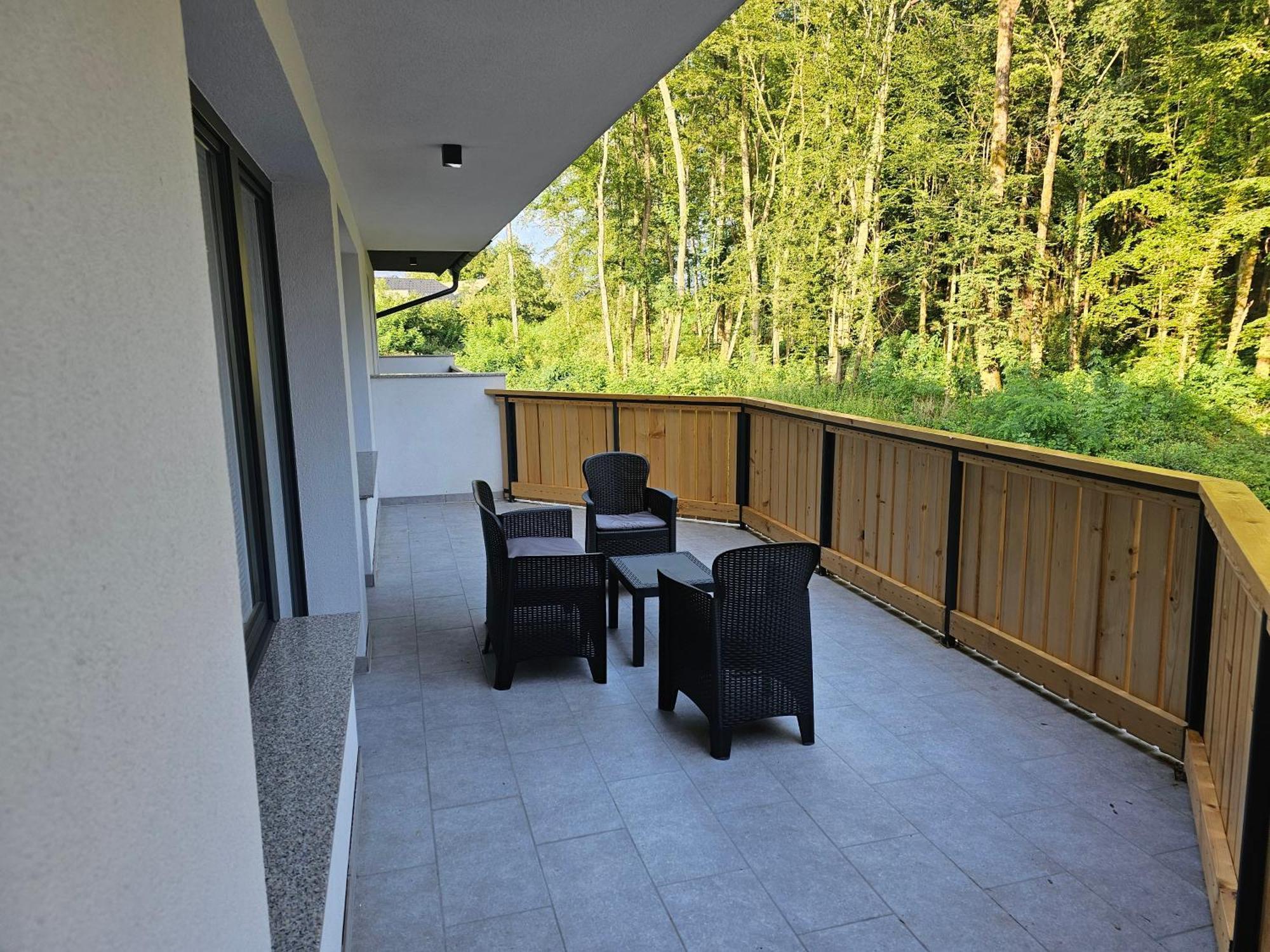 Grmac Apartments Naklo Bagian luar foto